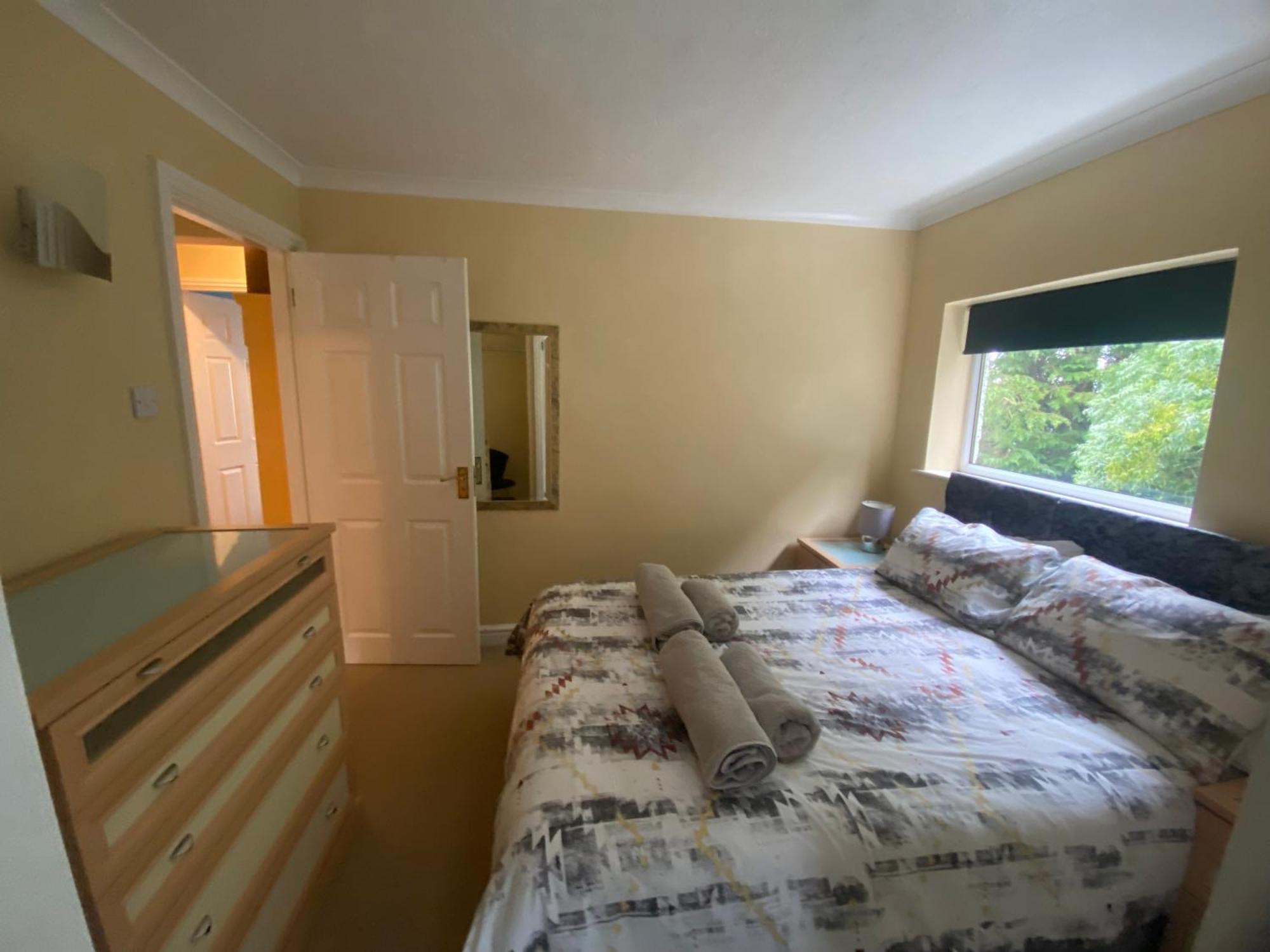 Villa Carreg Y Garth Isaf - Hot Tub Nr Zip World Bangor  Exterior foto